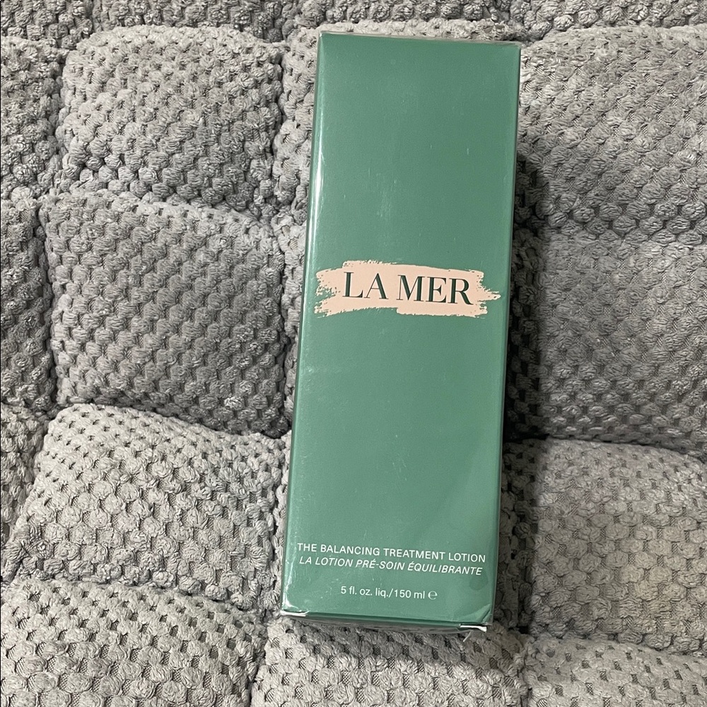 La Mer Balancing Treatment Lotion in Green Box